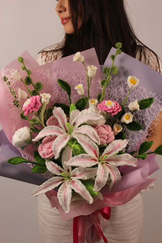 ดอกลิลลี่ยักษ์สามดอก